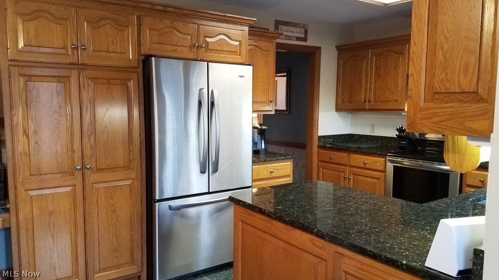 3382 Shellhart Road Norton, OH 44203 - Photo 8 of 35 Gallery Image 8