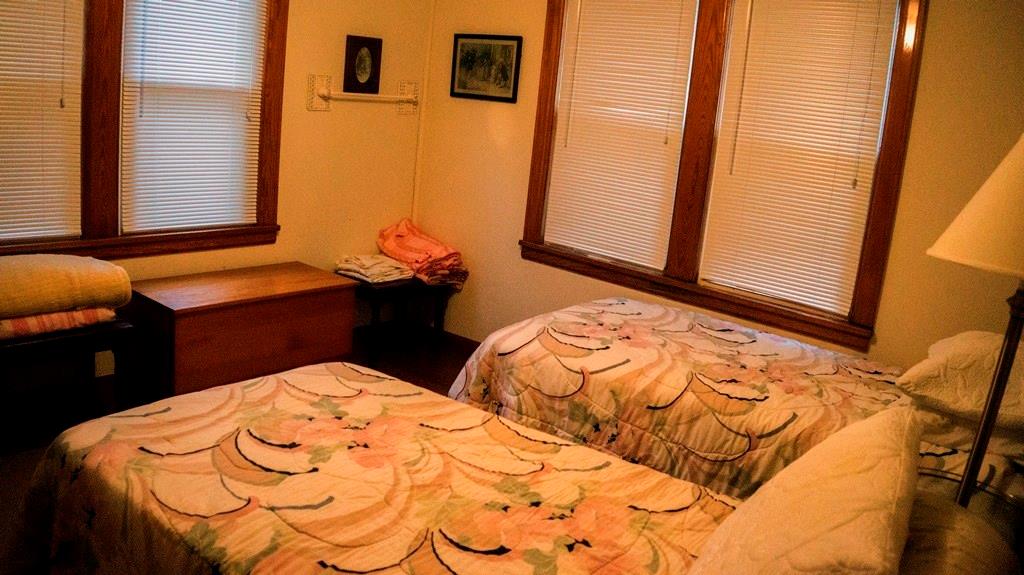 11827 North Ogden Point Road Syracuse, IN 46567 - Photo 22 of 33 Gallery Image 22