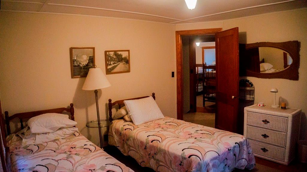11827 North Ogden Point Road Syracuse, IN 46567 - Photo 23 of 33 Gallery Image 23