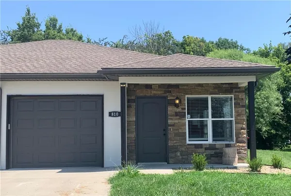 $199,000 | 810 Riffle Drive, Pleasant Hill, MO 64080