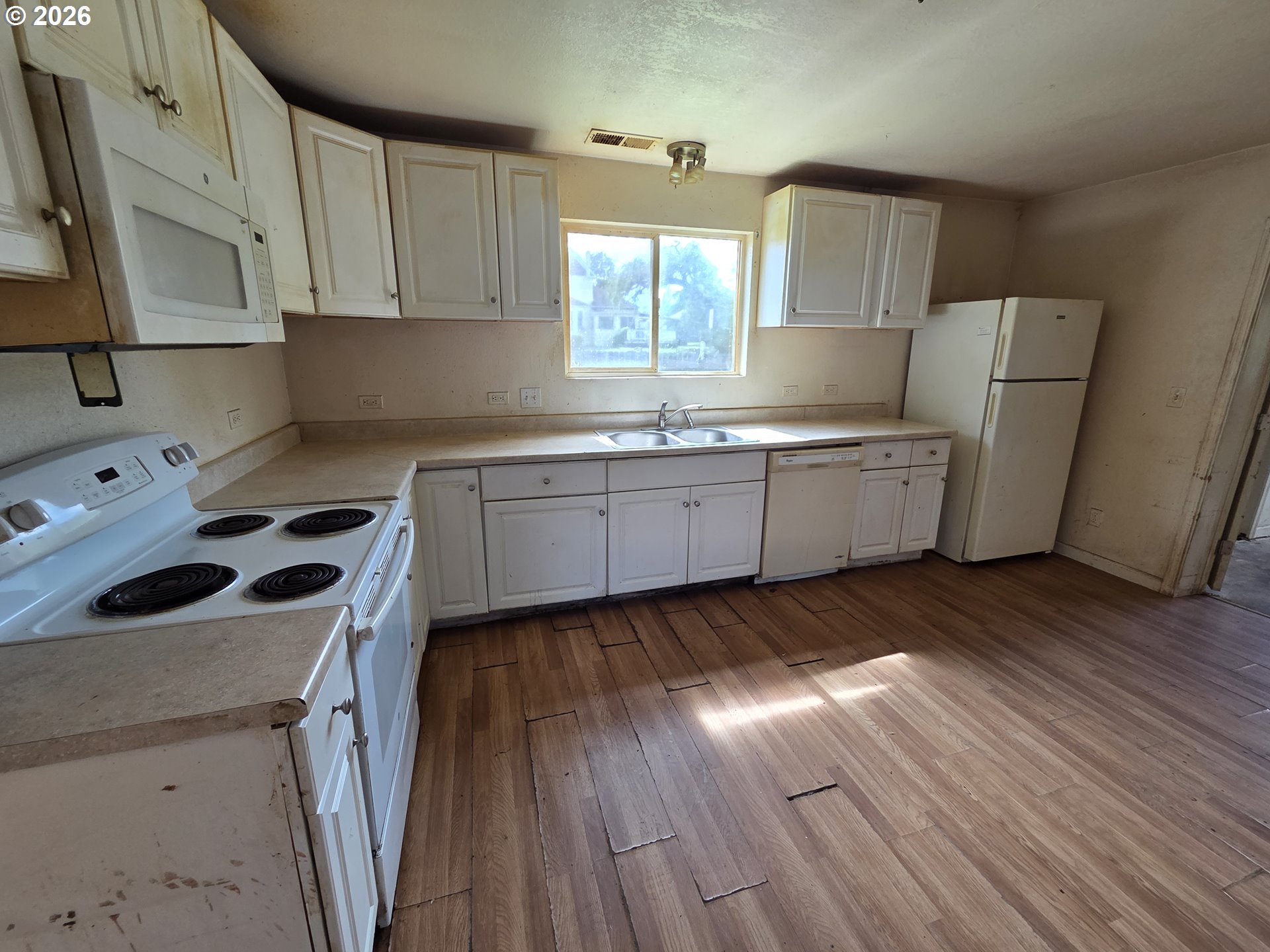 340 6th Avenue Riddle, OR 97469 - Photo 14 of 16