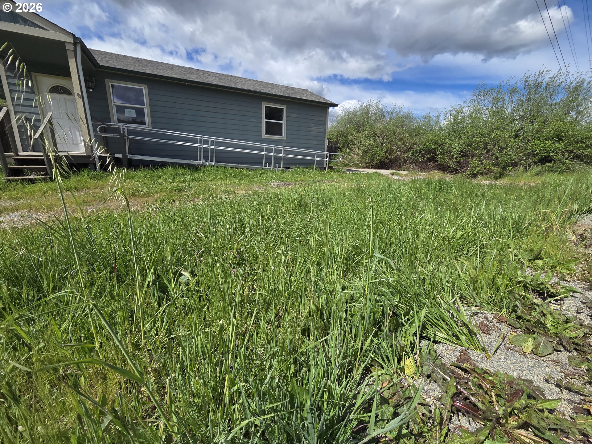 340 6th Avenue Riddle, OR 97469 - Photo 6 of 16