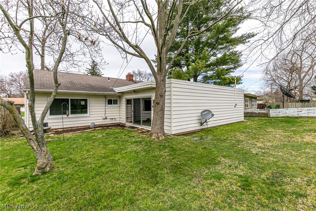 4112 Dartford Road South Euclid, OH 44121 - Photo 29 of 35