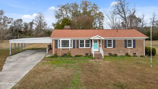 $185,000 | 2600 North Hills Drive, New Bern, NC 28562