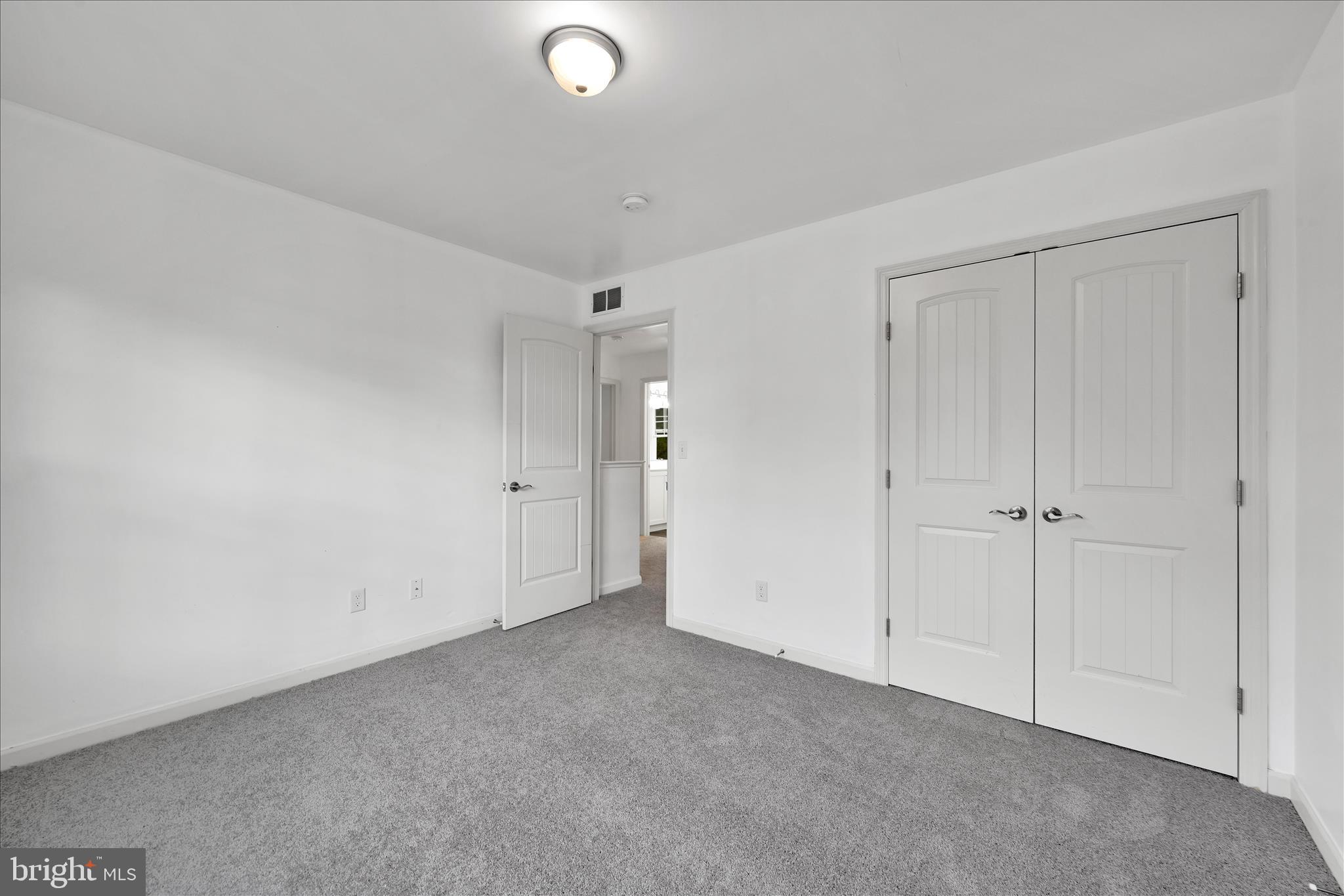 1485 Graystone Road Manheim, PA 17545 - Photo 21 of 43 a view of an empty room