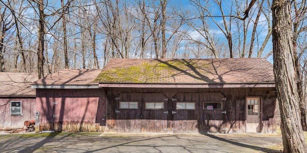 1 North Wales Road Holland, MA 01521 - Photo 28 of 39