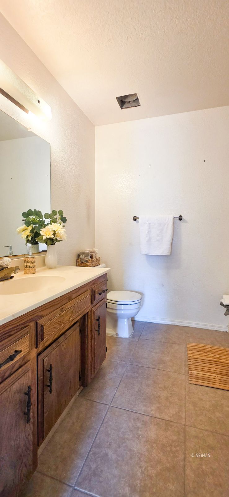 924 Kinnett Avenue Ridgecrest, CA 93555 - Photo 8 of 14