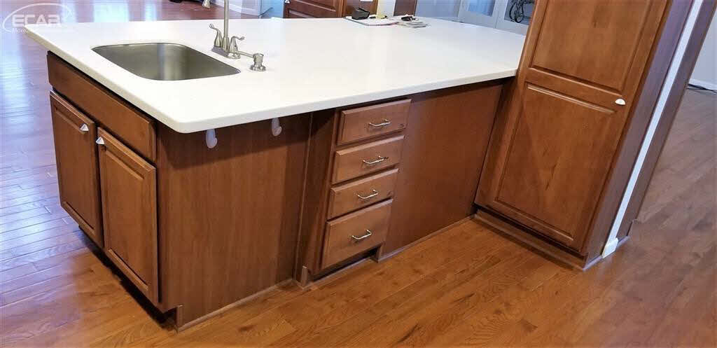 11154 North Webster Road Clio, MI 48420 - Photo 9 of 46 21397164-8.JPG