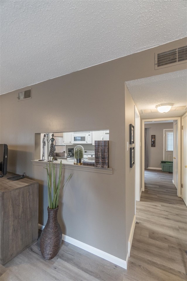865 South Yates Road, Unit 2 Memphis, TN 38120 - Photo 8 of 18 Gallery Image 8