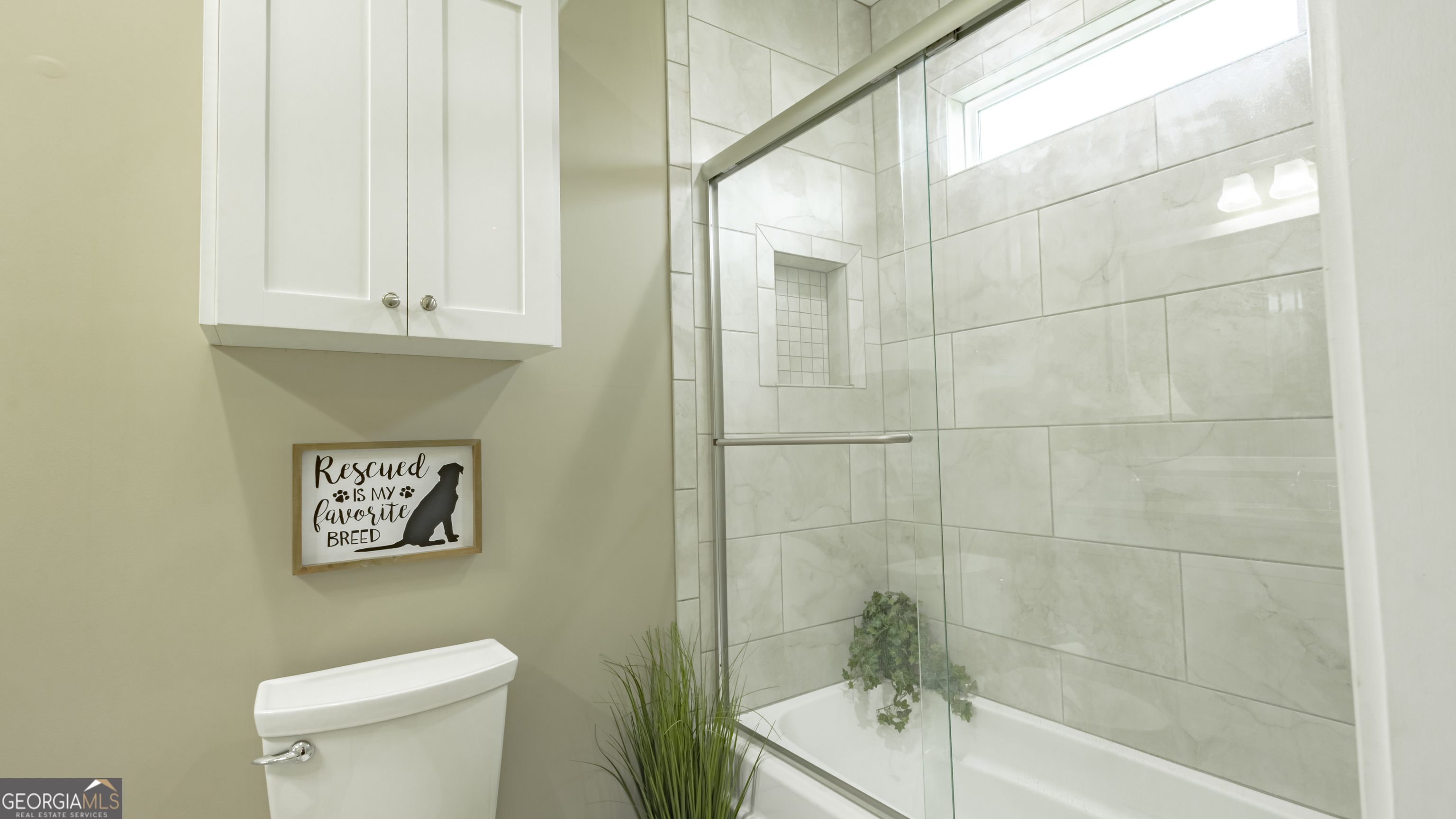 475 Cedar Creek Road North Cordele, GA 31015 - Photo 45 of 50 a bathroom with a sink a toilet and shower