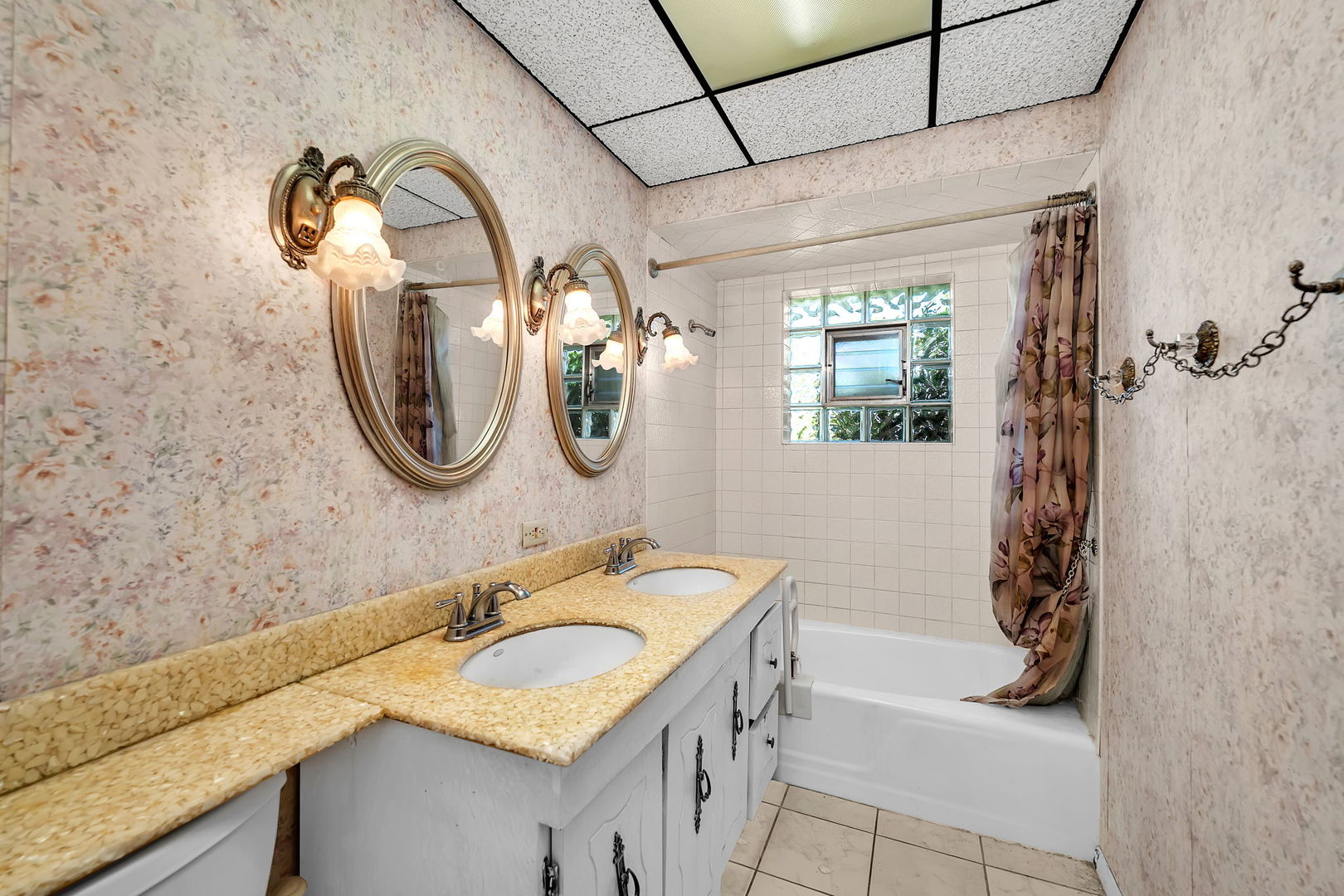 7859 78th Street Bridgeview, IL 60455 - Photo 15 of 25