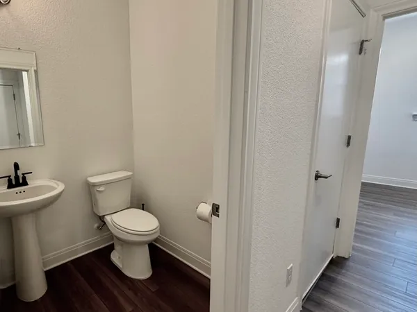 $2,500 | 125 Slenderleaf Drive, Marble Falls, TX 78654