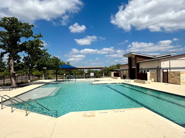 $2,500 | 125 Slenderleaf Drive, Marble Falls, TX 78654