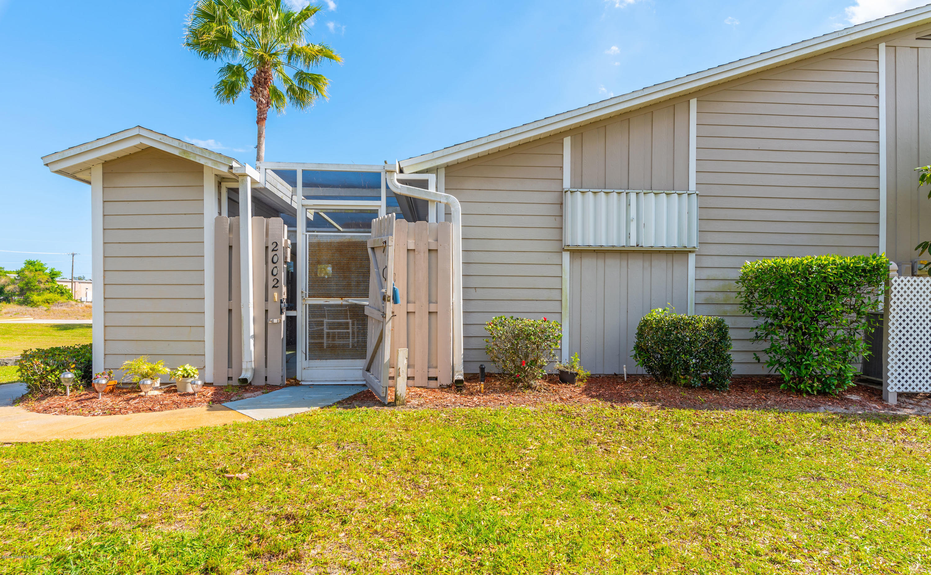 1918 Quail Ridge Court, Unit 2002 Cocoa, FL 32926 - Photo 3 of 32 1918QuailRidgeCtUnit2002(131of140)