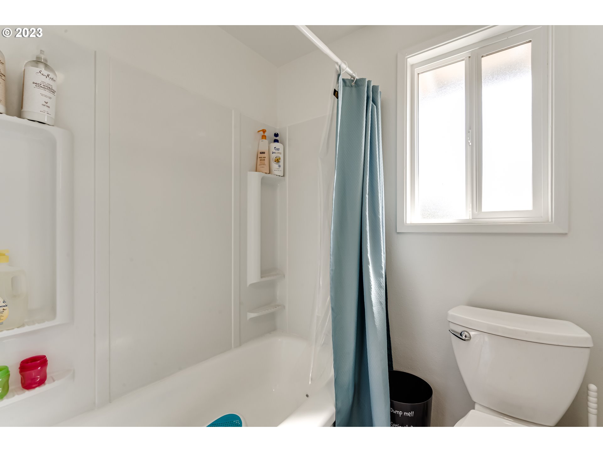 1109 Linda Lane Springfield, OR 97478 - Photo 14 of 30 a bathroom with a toilet and a shower