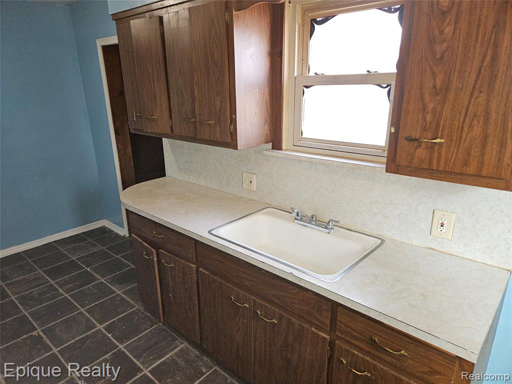 15675 Lappin Street Detroit, MI 48205 - Photo 20 of 22