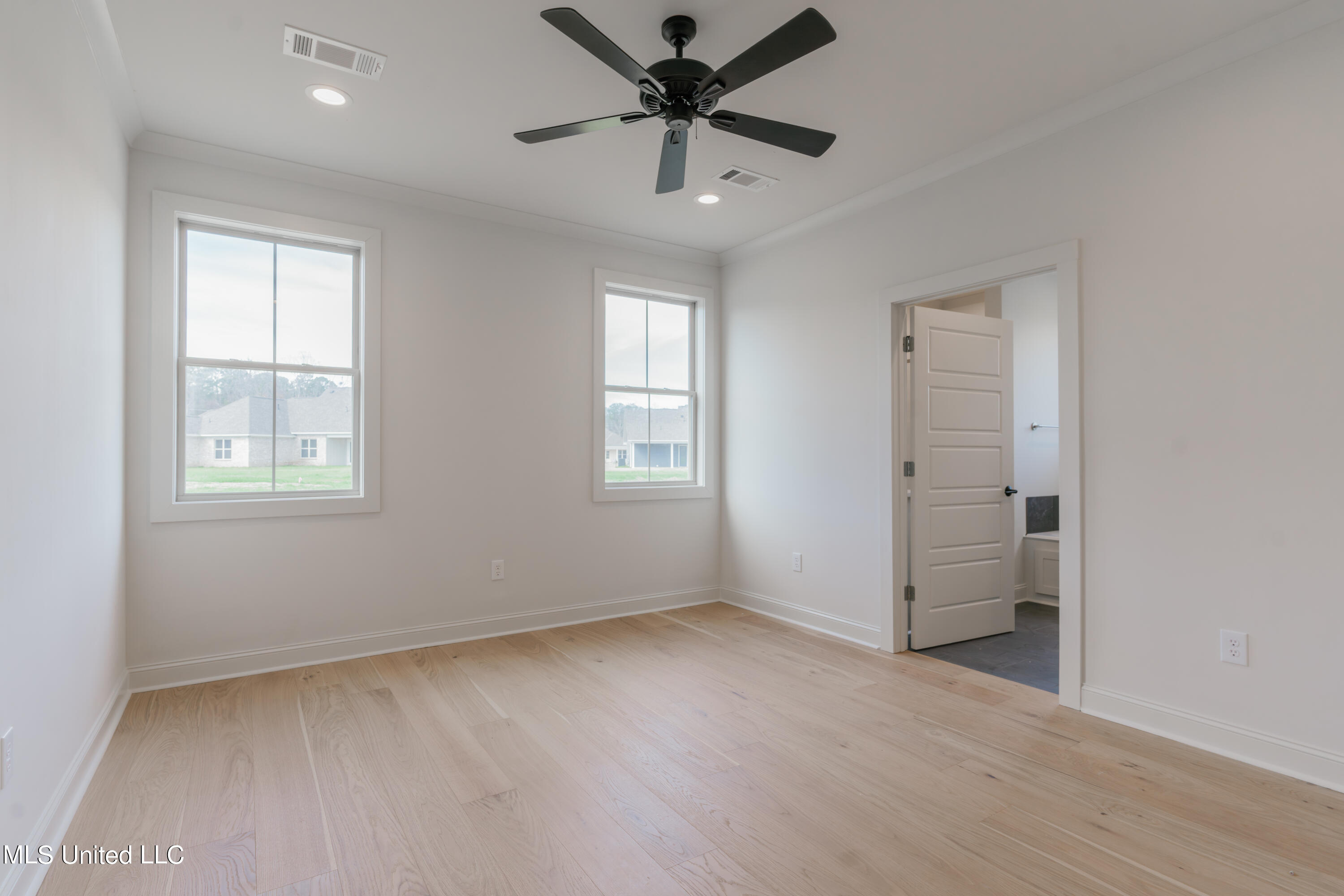 103 Trace Pointe Place Clinton, MS 39056 - Photo 27 of 63 31-PrimaryBedroom