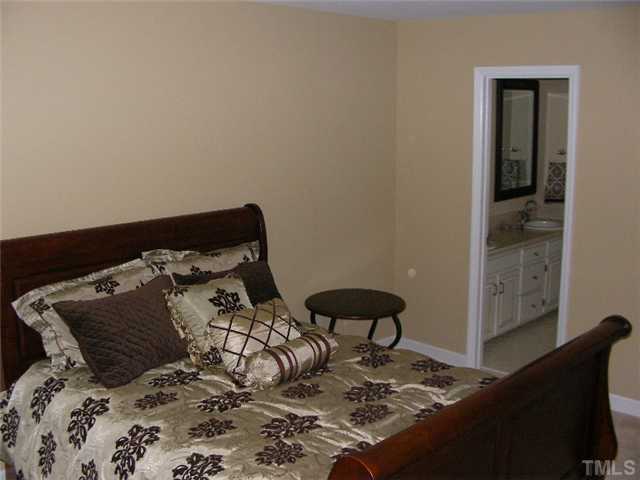 3601 East Jameson Road Raleigh, NC 27604 - Photo 10 of 25