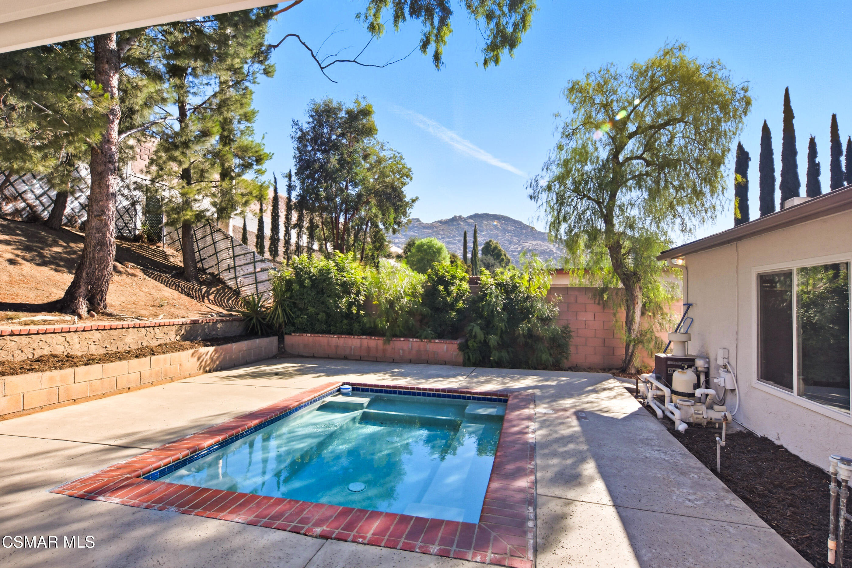 6417 Keystone Street Simi Valley, CA 93063 - Photo 19 of 31 a view of a backyard