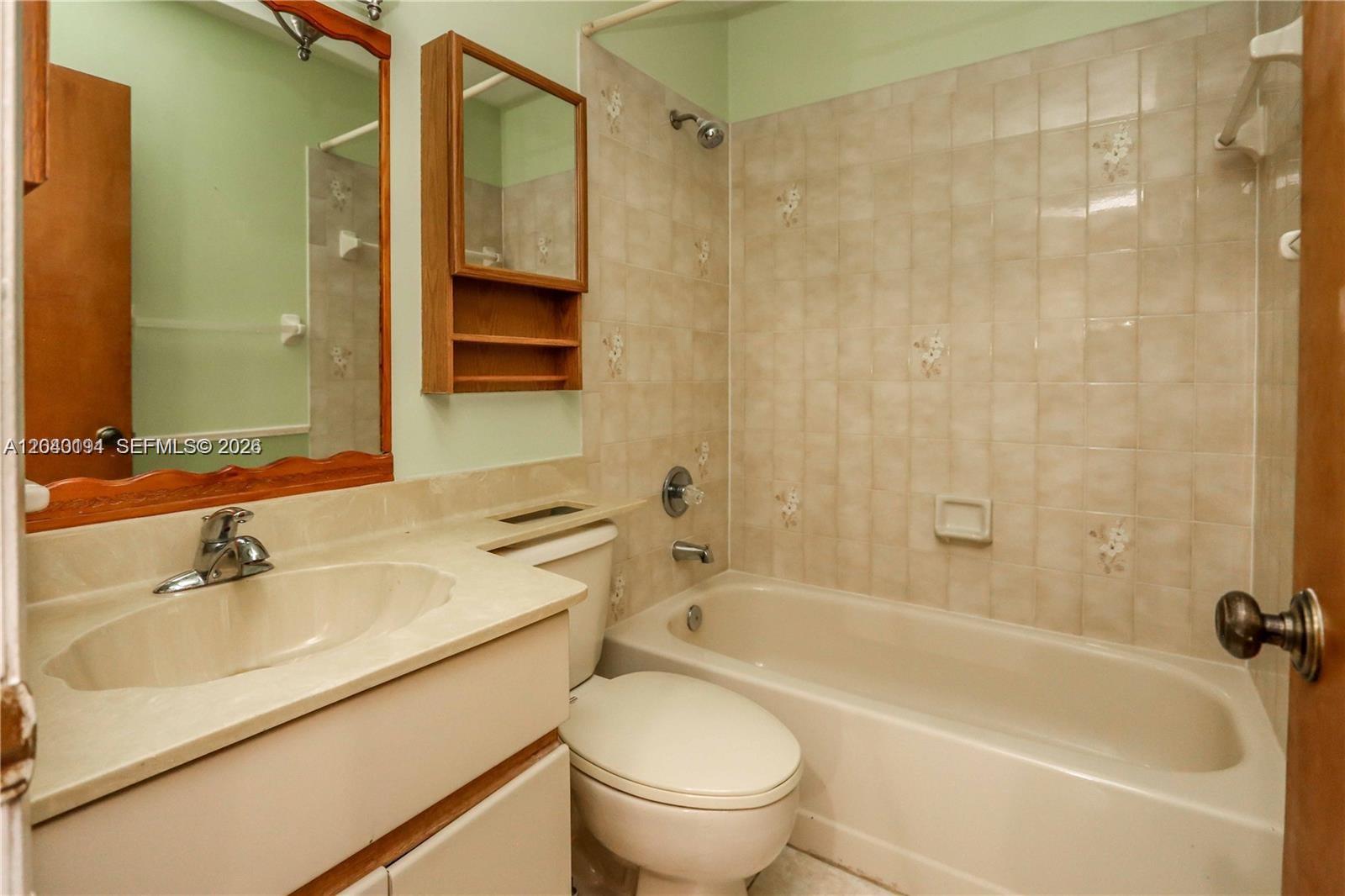2500 Southwest 113th Court Miami, FL 33165 - Photo 14 of 31