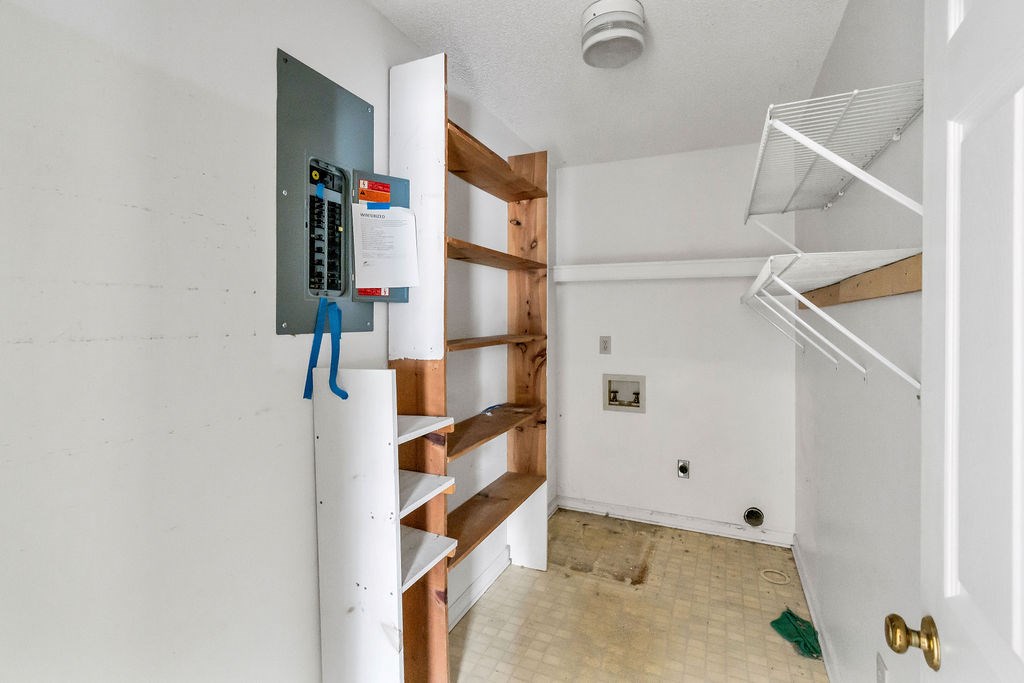 5800 Yellow Creek Road Murrayville, GA 30564 - Photo 9 of 29 wooden floor in a room
