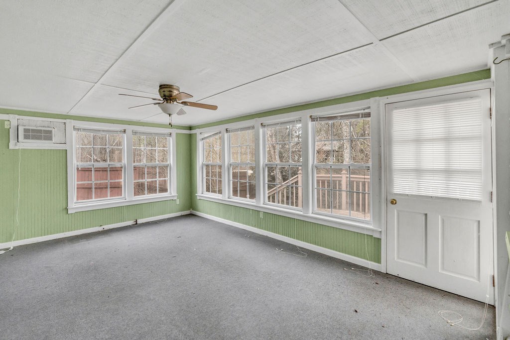 5800 Yellow Creek Road Murrayville, GA 30564 - Photo 10 of 29 a view of an empty room with a window
