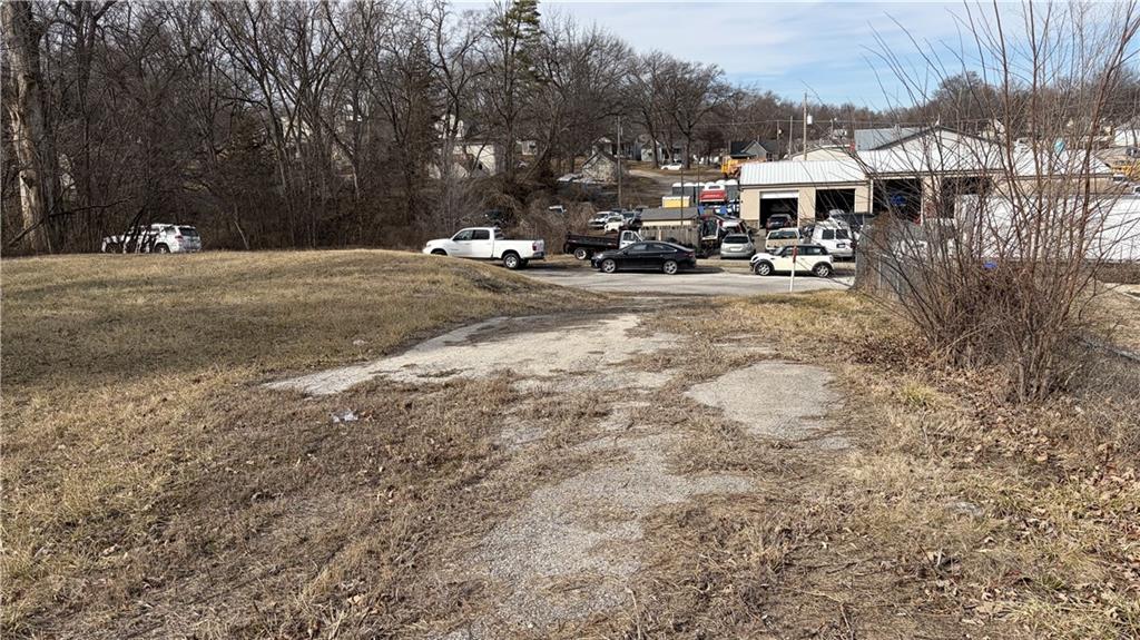 407 Maple Street Leavenworth, KS 66048 - Photo 6 of 10