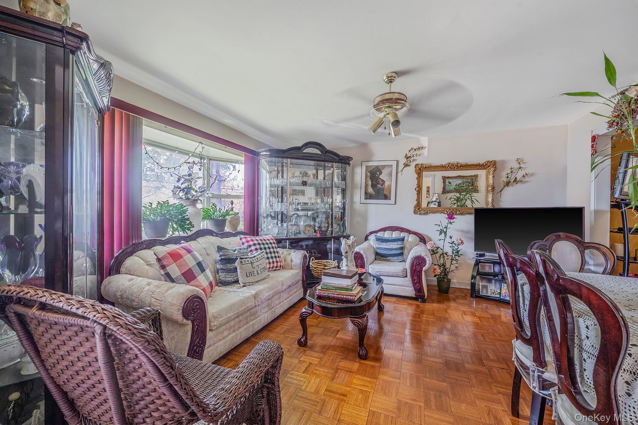 1169 Little E Neck Road West Babylon, NY 11704 - Photo 4 of 28