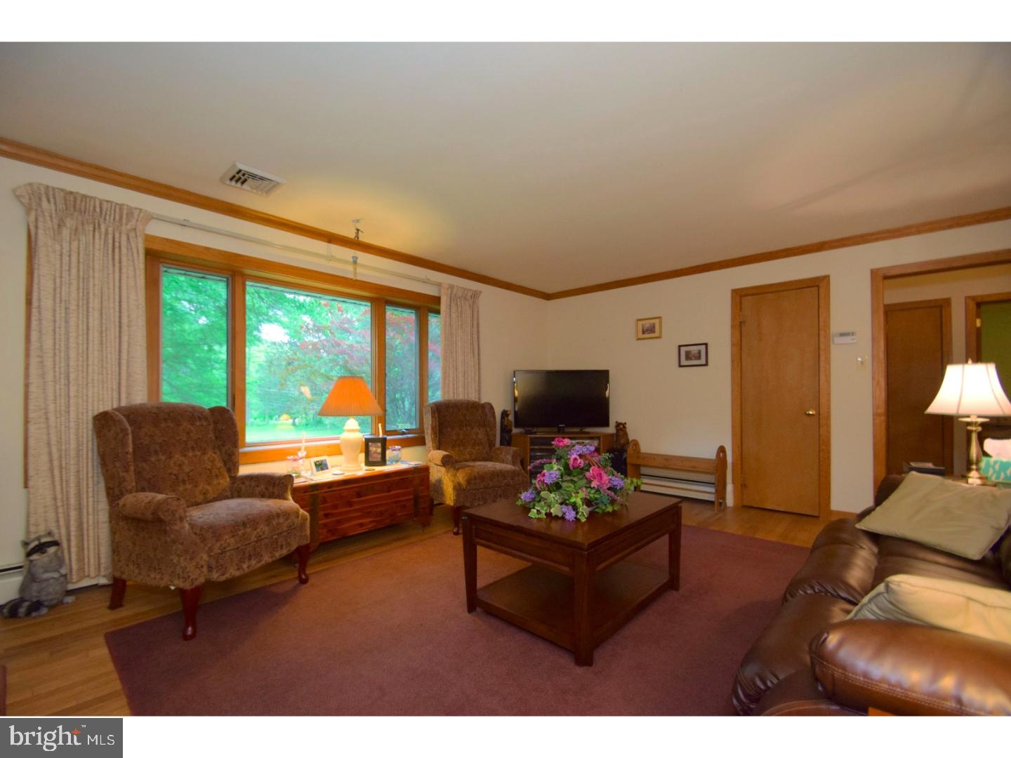 2642 Deep Creek Road Green Lane, PA 18054 - Photo 5 of 21 Gallery Image 5