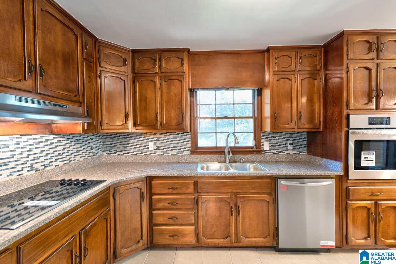 704 Lance Boulevard Birmingham, AL 35206 - Photo 11 of 32