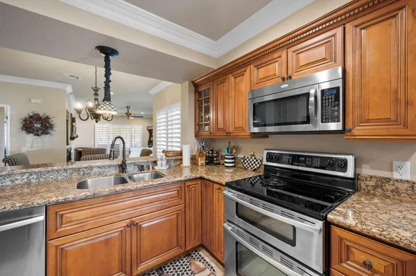 $449,995 | 790 Montana Vista Drive, Palm Desert, CA 92211