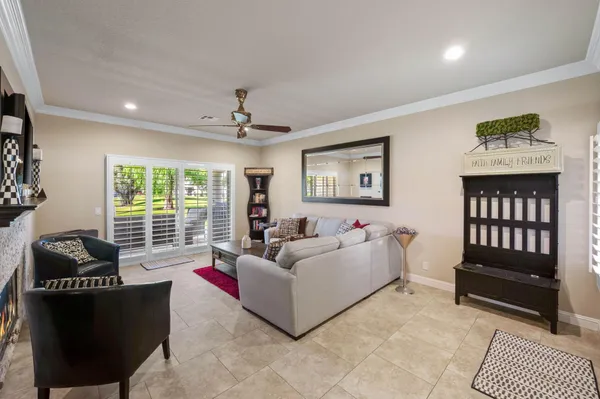 $449,995 | 790 Montana Vista Drive, Palm Desert, CA 92211