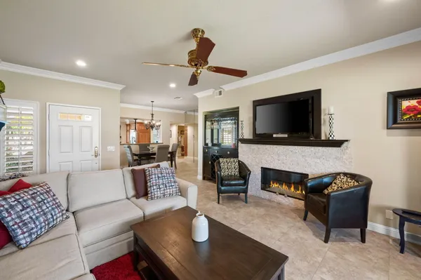 $449,995 | 790 Montana Vista Drive, Palm Desert, CA 92211