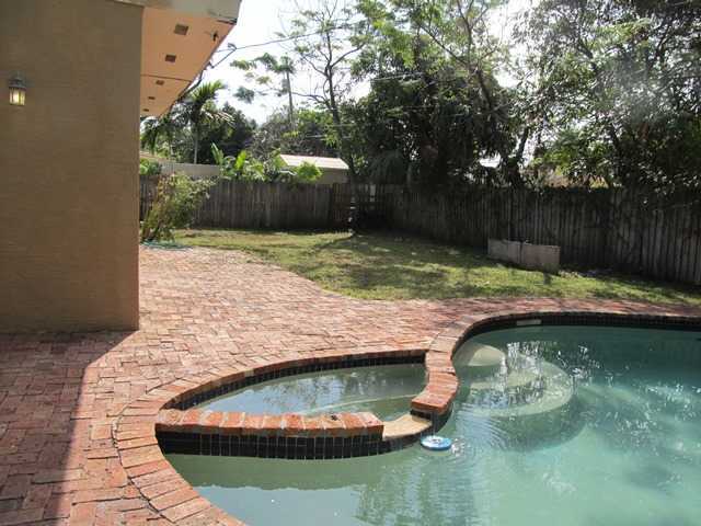 354 Plymouth Road West Palm Beach, FL 33405 - Photo 10 of 24 Additional Photo