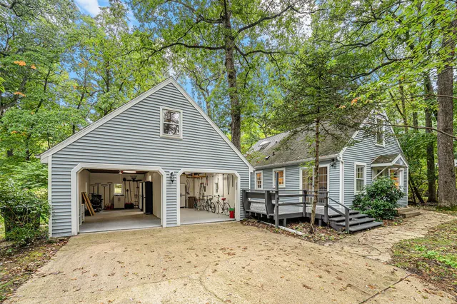 $795,000 | 4175 Creek Drive, New Buffalo, MI 49117