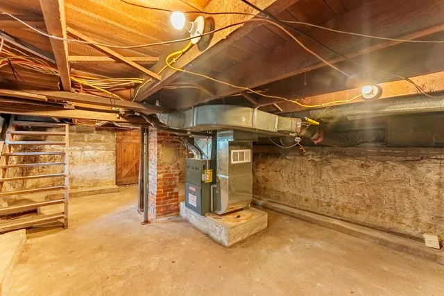 a view of an house with backyard space and garden