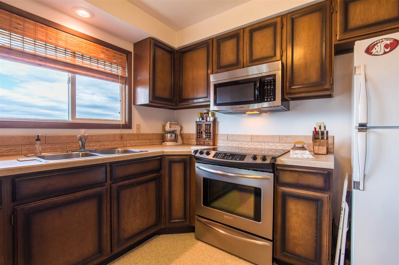 601 Phay Road Elk, WA 99009 - Photo 8 of 20
