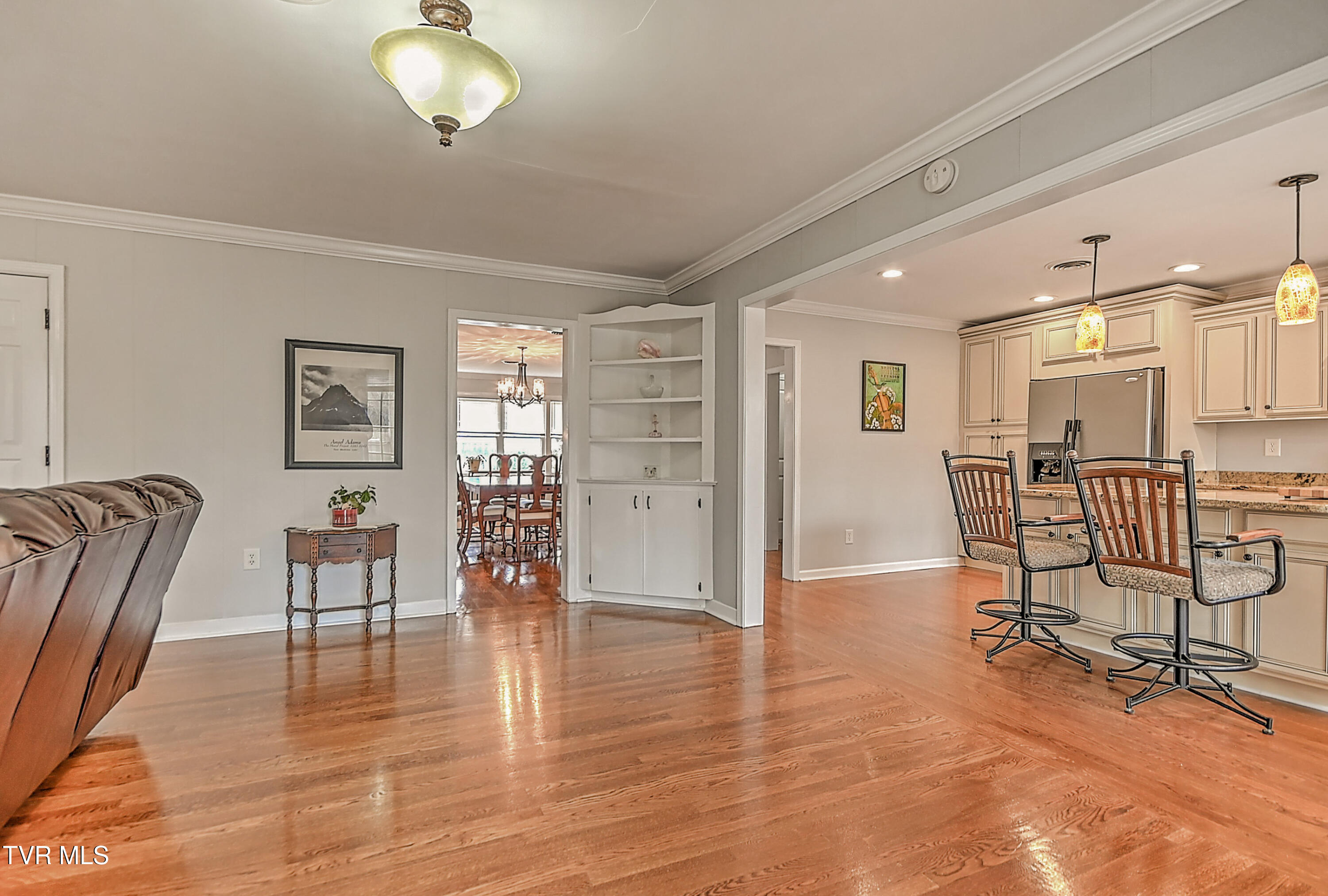 525 Cheyenne Road Bristol, VA 24201 - Photo 11 of 57 525 Cheyenne KB-18