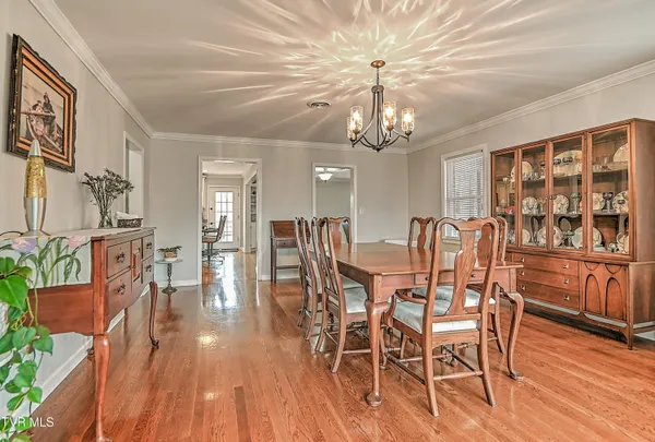 $335,000 | 525 Cheyenne Road, Bristol, VA 24201