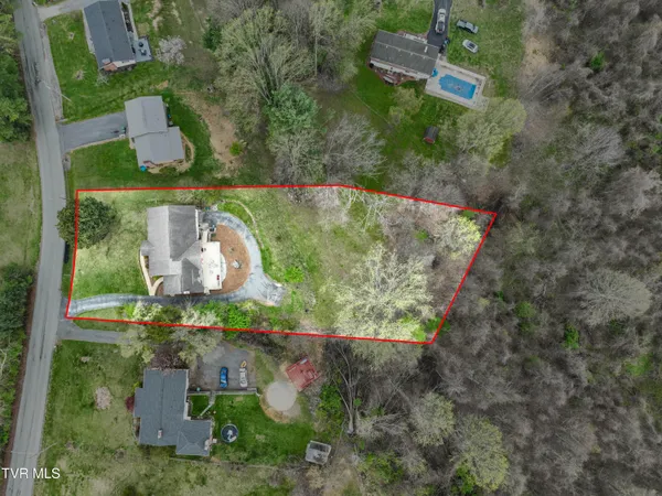 $335,000 | 525 Cheyenne Road, Bristol, VA 24201