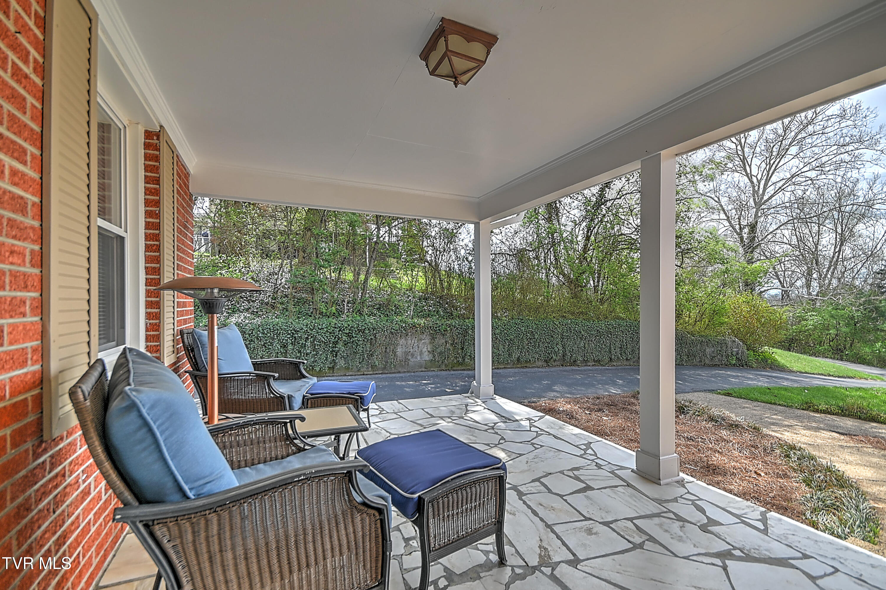 525 Cheyenne Road Bristol, VA 24201 - Photo 4 of 57 525 Cheyenne KB-5