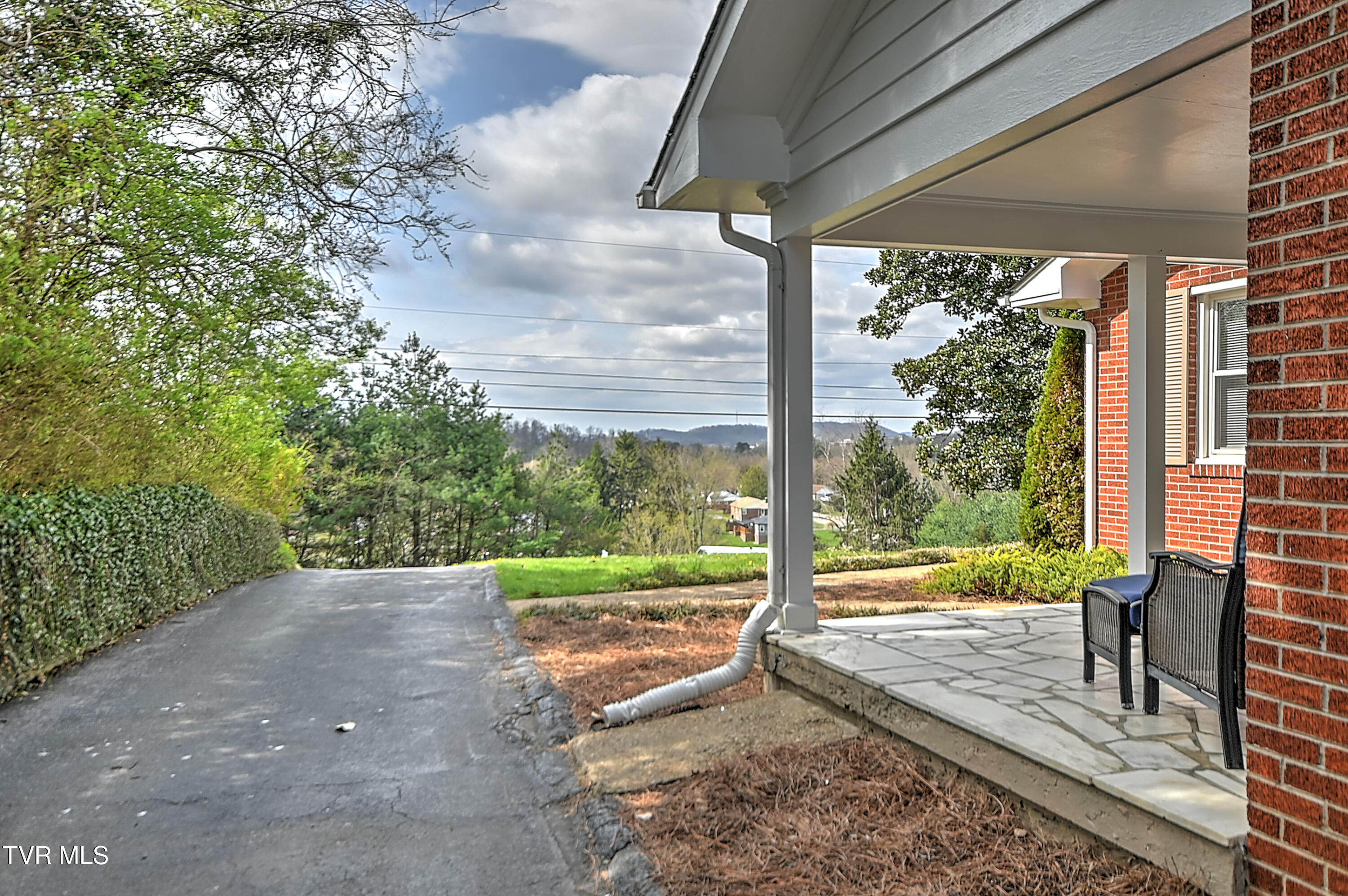 525 Cheyenne Road Bristol, VA 24201 - Photo 47 of 57 525 Cheyenne KB-34