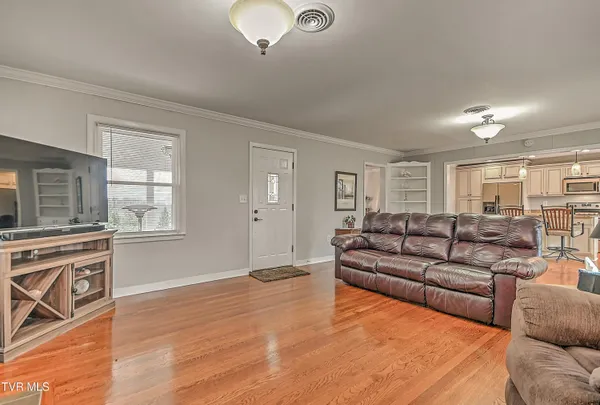 $335,000 | 525 Cheyenne Road, Bristol, VA 24201