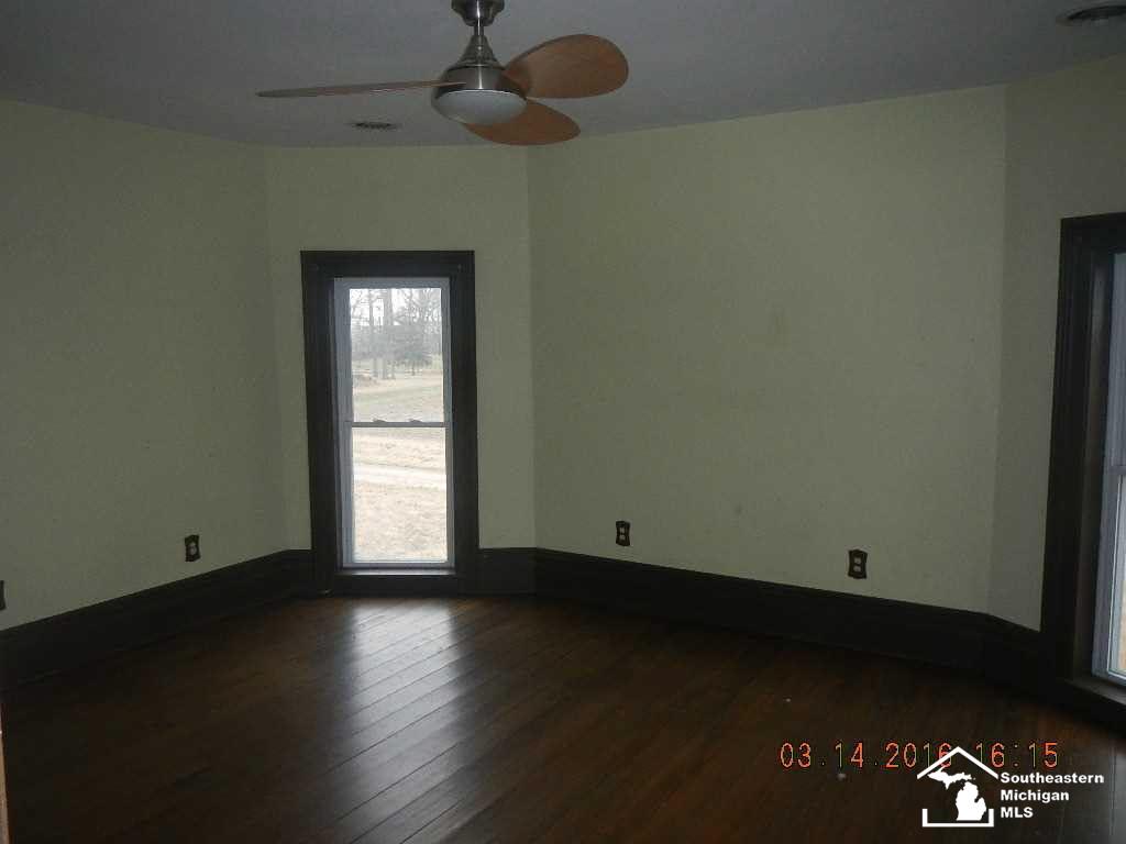 6934 Sparks Road Morenci, MI 49256 - Photo 9 of 15 21116587-8.JPG