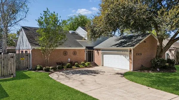 $460,000 | 12415 Rocky Knoll Drive, Houston, TX 77077