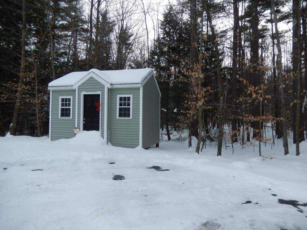 13 Country Road Deerfield, NH 03037 - Photo 32 of 35