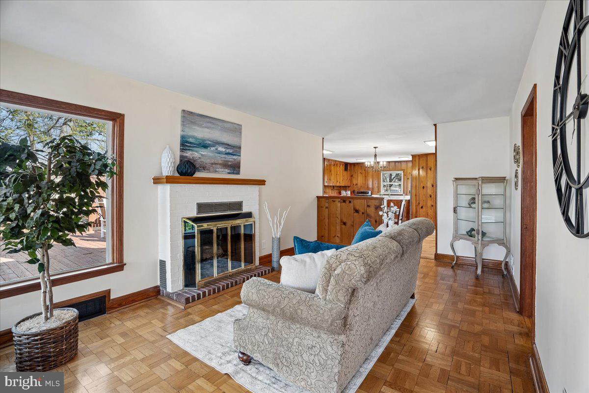 766 Cypress Road Severna Park, MD 21146 - Photo 21 of 92 Living Room