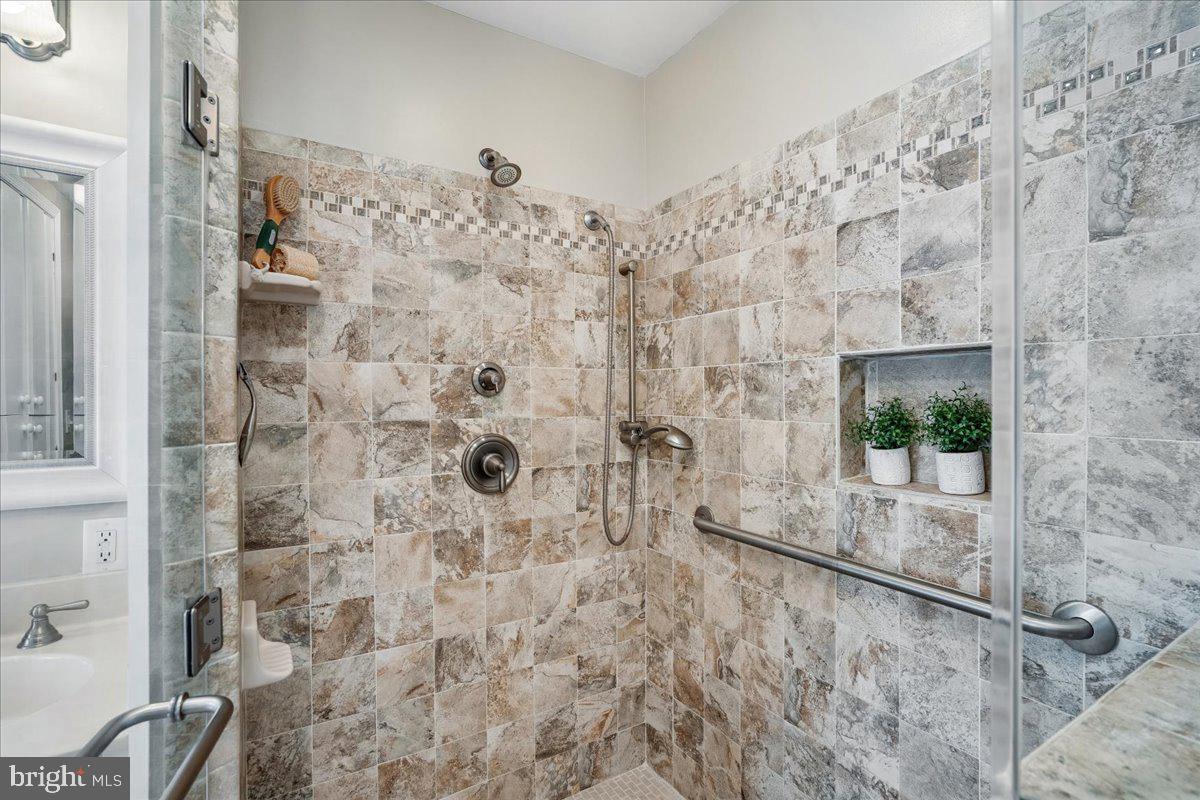 766 Cypress Road Severna Park, MD 21146 - Photo 36 of 92 Primary Bath