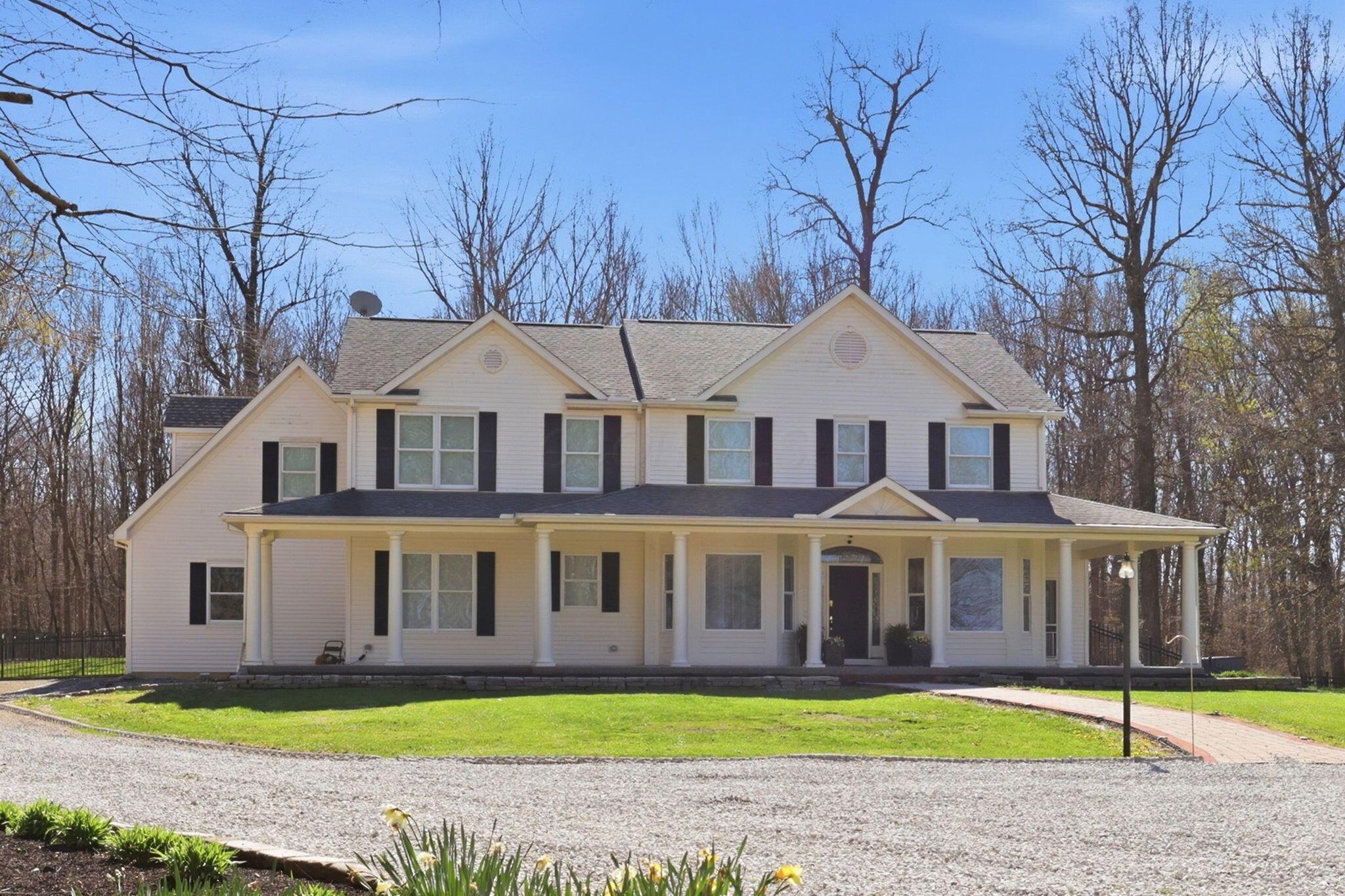 7341 Hollow Road Southwest Pataskala, OH 43062 - Photo 2 of 102 Front of Home