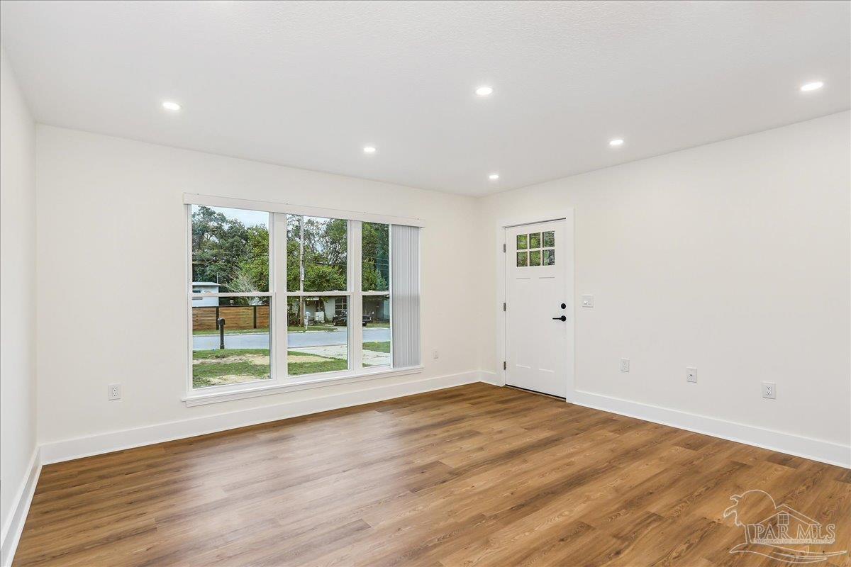 207 Alton Road Pensacola, FL 32507 - Photo 16 of 25